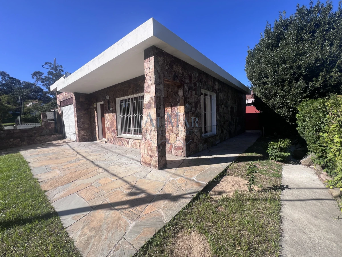 Casa ID.31 - Venta casa 2 dormitorios zona Pinares