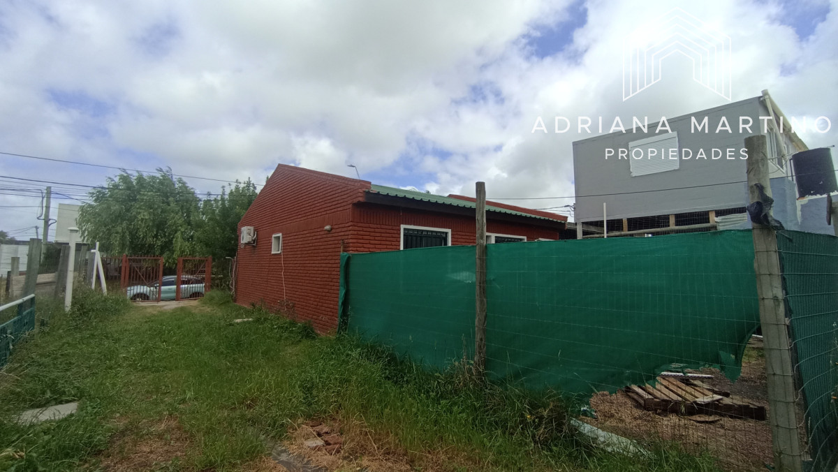 Casa ID.71785 - SE VENDE CASA CON APARTAMENTO EN BARRIO MONTE HERMOSO