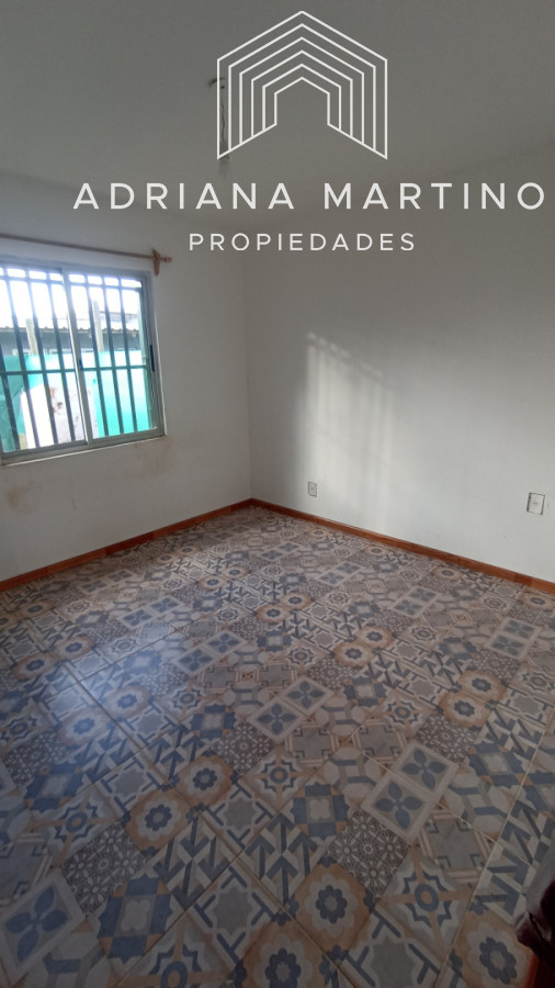 Casa ID.71785 - SE VENDE CASA CON APARTAMENTO EN BARRIO MONTE HERMOSO
