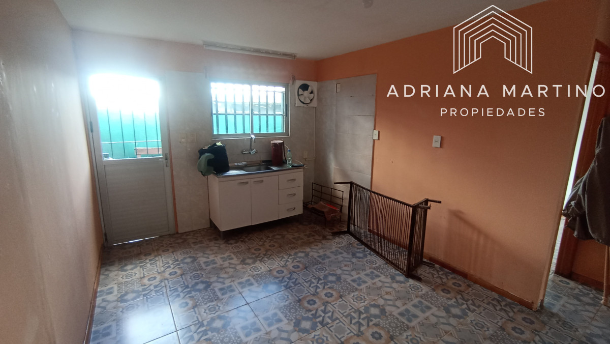 Casa ID.71785 - SE VENDE CASA CON APARTAMENTO EN BARRIO MONTE HERMOSO