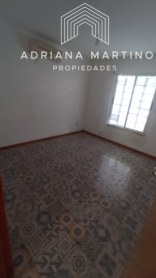 Casa ID.71785 - SE VENDE CASA CON APARTAMENTO EN BARRIO MONTE HERMOSO