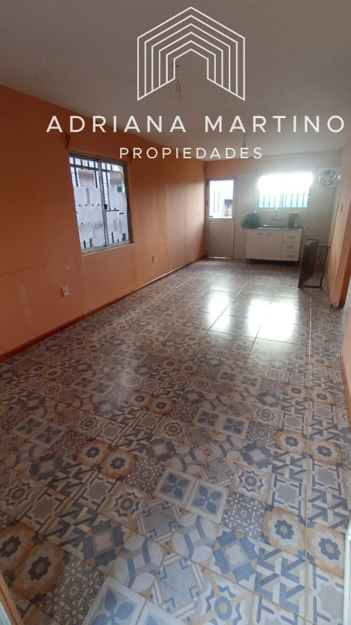 Casa ID.71785 - SE VENDE CASA CON APARTAMENTO EN BARRIO MONTE HERMOSO