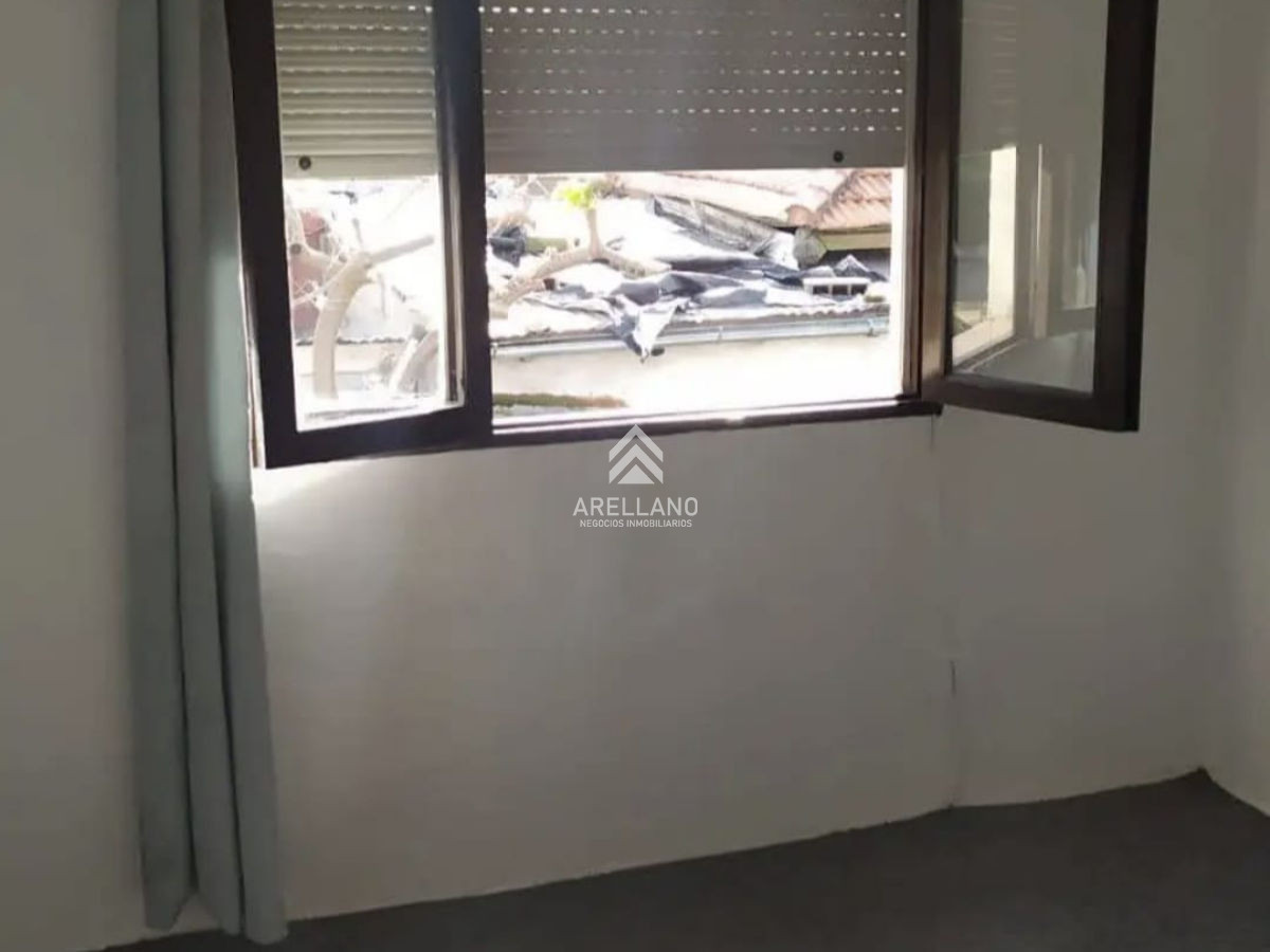 Apartamento ID.4931 - SE VENDE VIVIENDA  DUPLEX 3 DORMITORIOS EN SAN CARLOS 