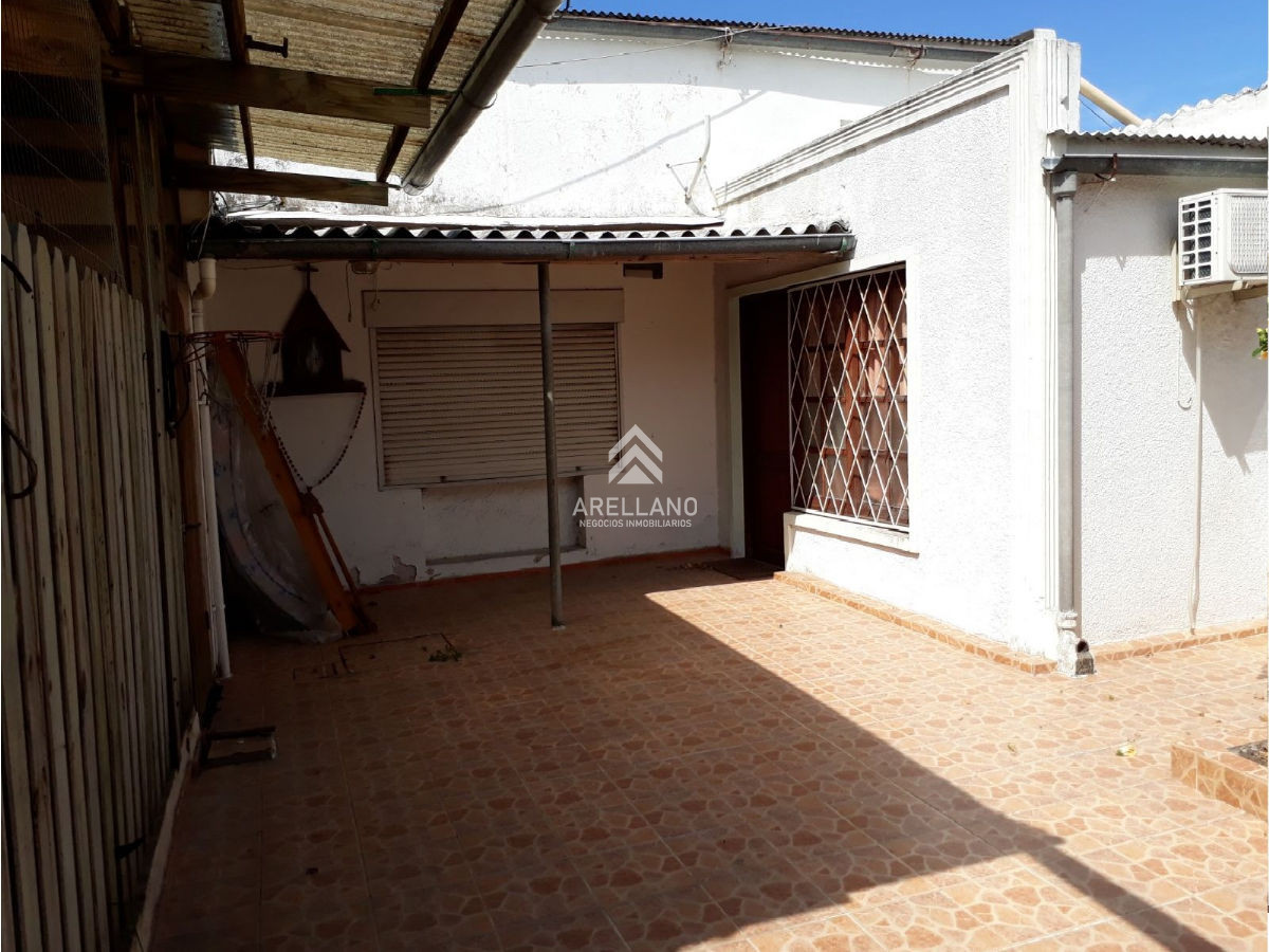 Casa ID.4927 - SE VENDE OPORTUNIDAD APTOS Y LOCALES 25 DE MAYO CENTRO MALDONADO