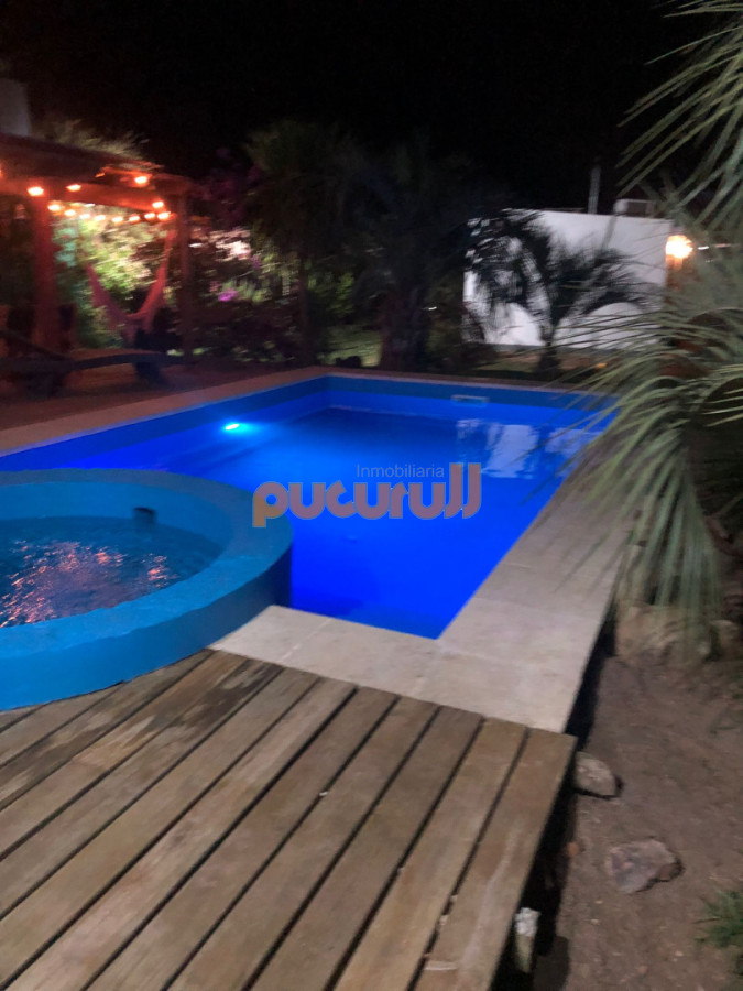 Casa ID.2481 - SE  ALQUILO CASA CONTENEDOR CHACRAS DEL PINAR