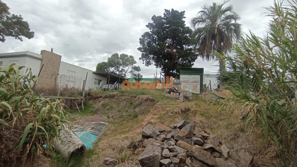 Terreno ID.2606 - SE VENDE TERRENO 323 M2 EN BARRIO 4H