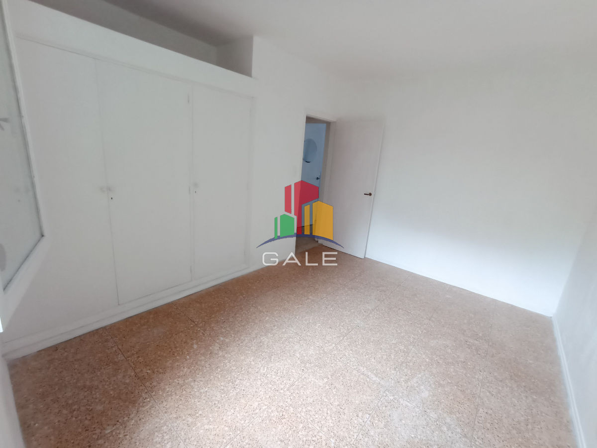 Apartamento ID.4512 - SE VENDE APARTAMERTO 1 DORM AMPLIO CENTRO DE MALDONADO