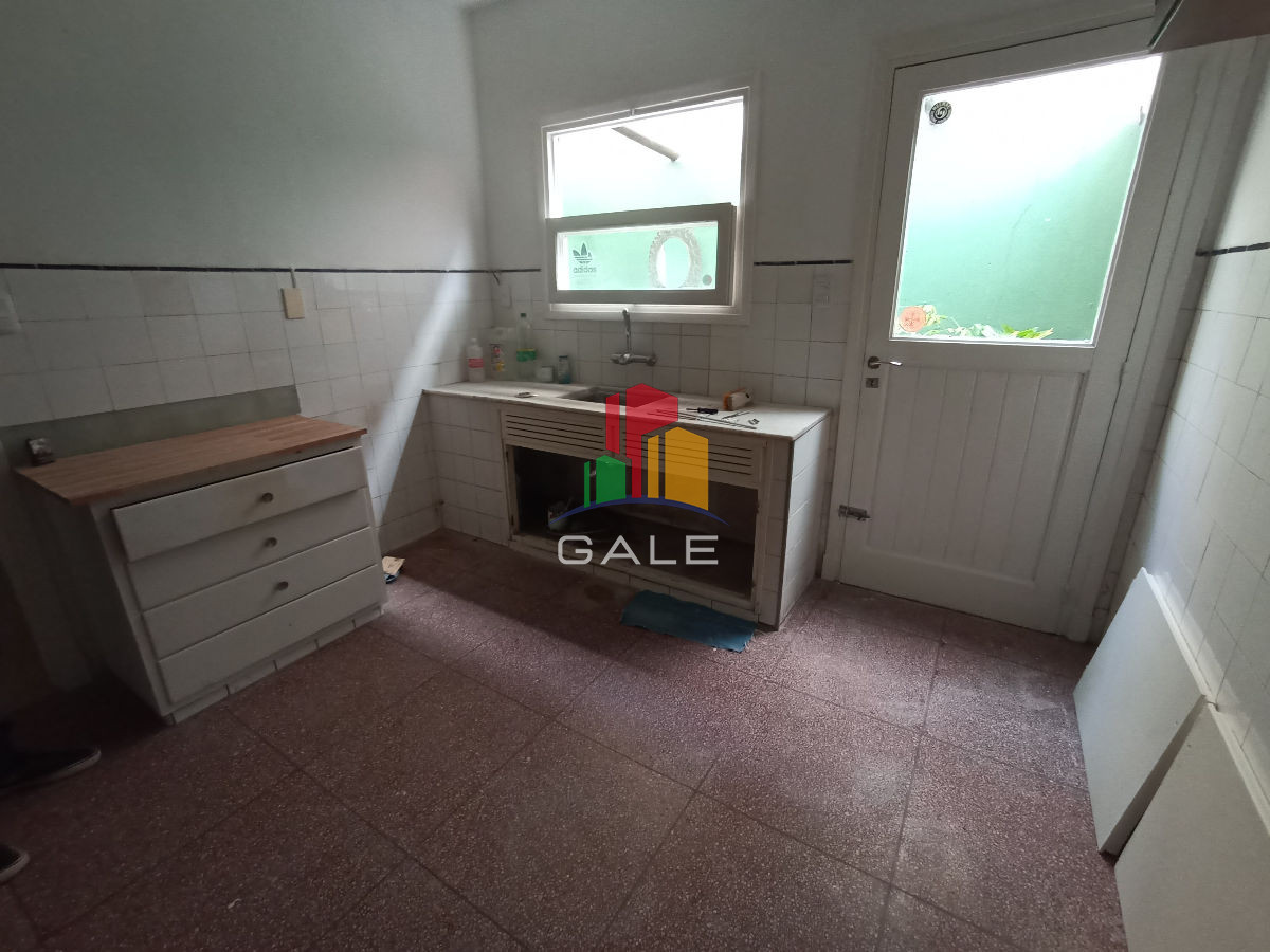 Apartamento ID.4512 - SE VENDE APARTAMERTO 1 DORM AMPLIO CENTRO DE MALDONADO