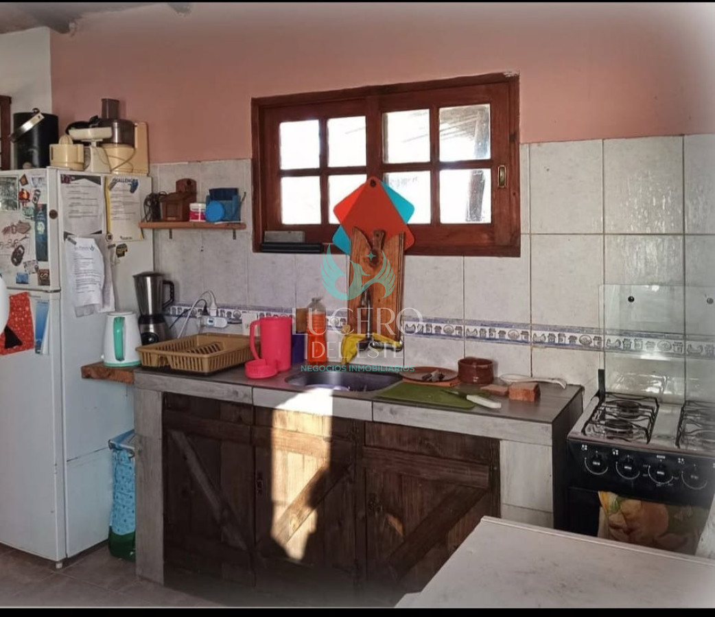 Casa ID.1761 - SE VENDE CASA EN LA BARRA EL TESORO O PERMUTA POR CASA EN SAN CARLOS 