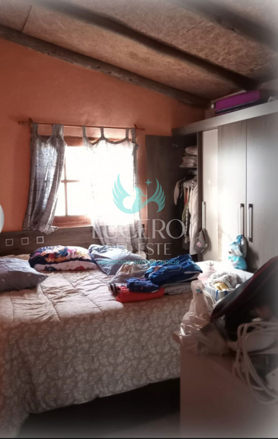 Casa ID.1761 - SE VENDE CASA EN LA BARRA EL TESORO O PERMUTA POR CASA EN SAN CARLOS 