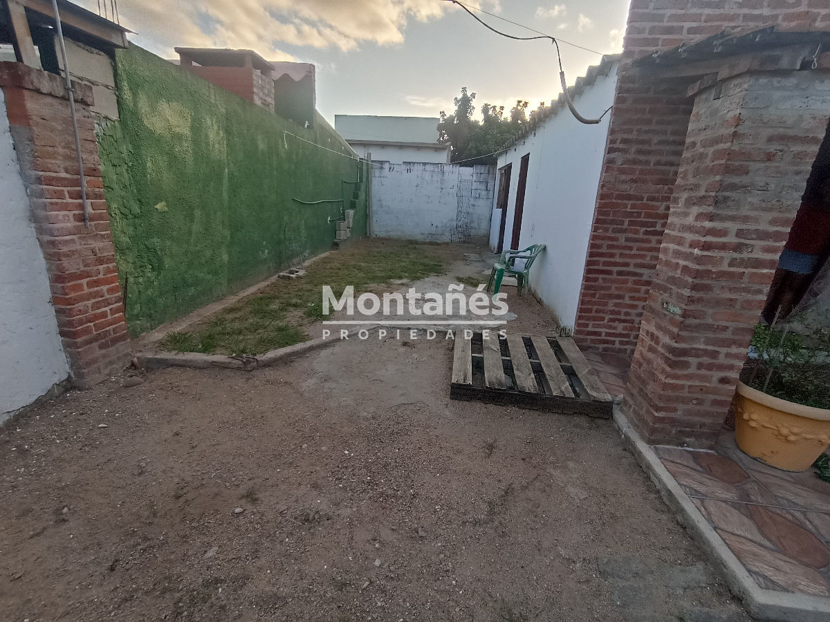 Casa ID.10453 - SE VENDE CASA PH DE 2 DORMITORIOS EN BARRIO LA SONRISA