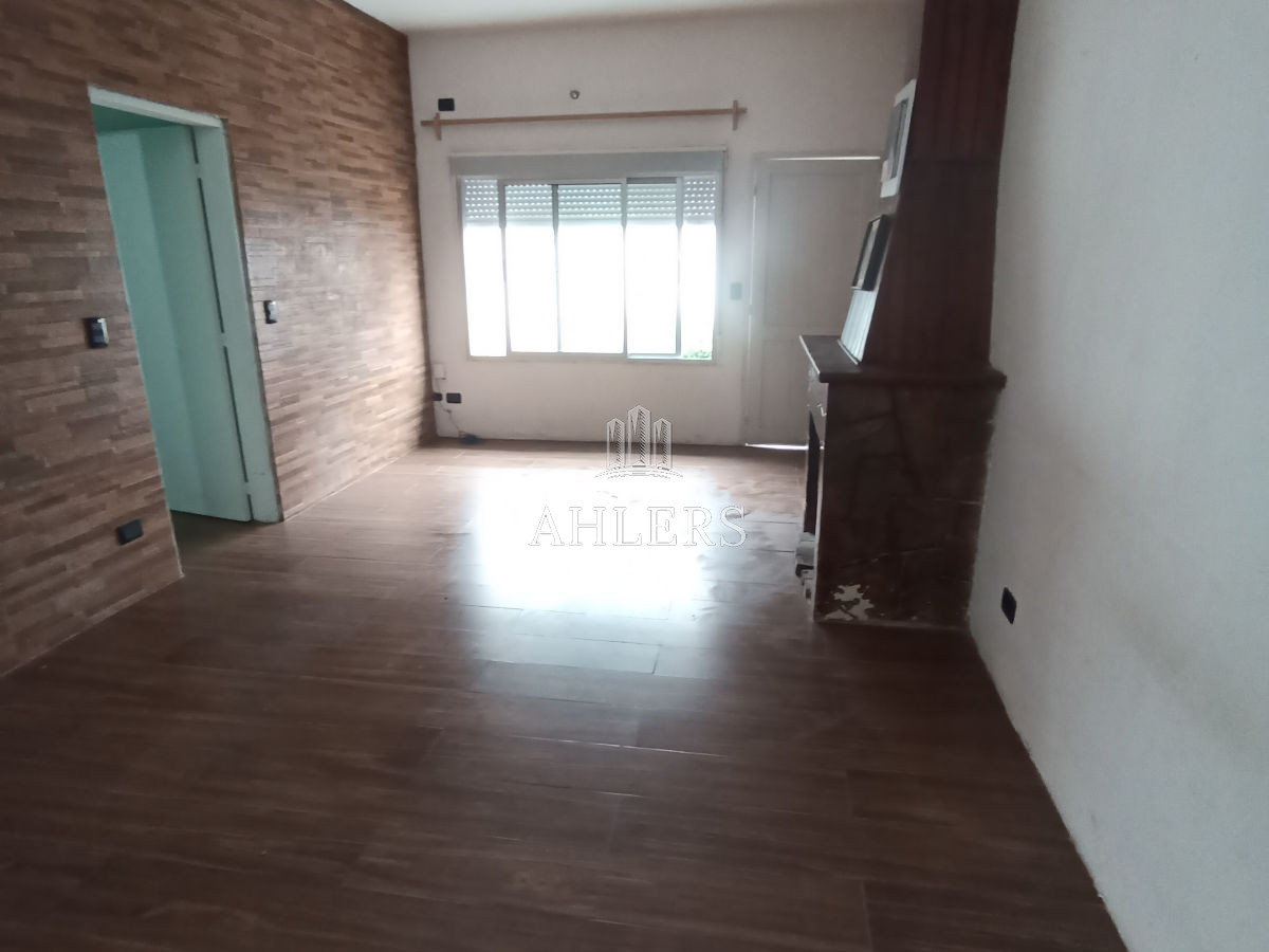 Casa ID.347 - SE VENDE CASA AMPLIA CON OFICINA AL FRENTE CENTRO DE MALDONADO