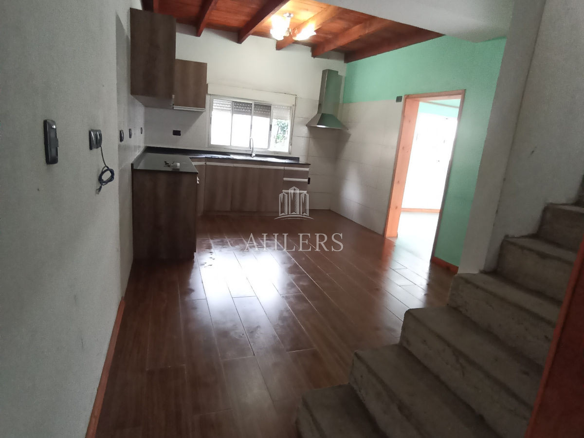 Casa ID.347 - SE VENDE CASA AMPLIA CON OFICINA AL FRENTE CENTRO DE MALDONADO