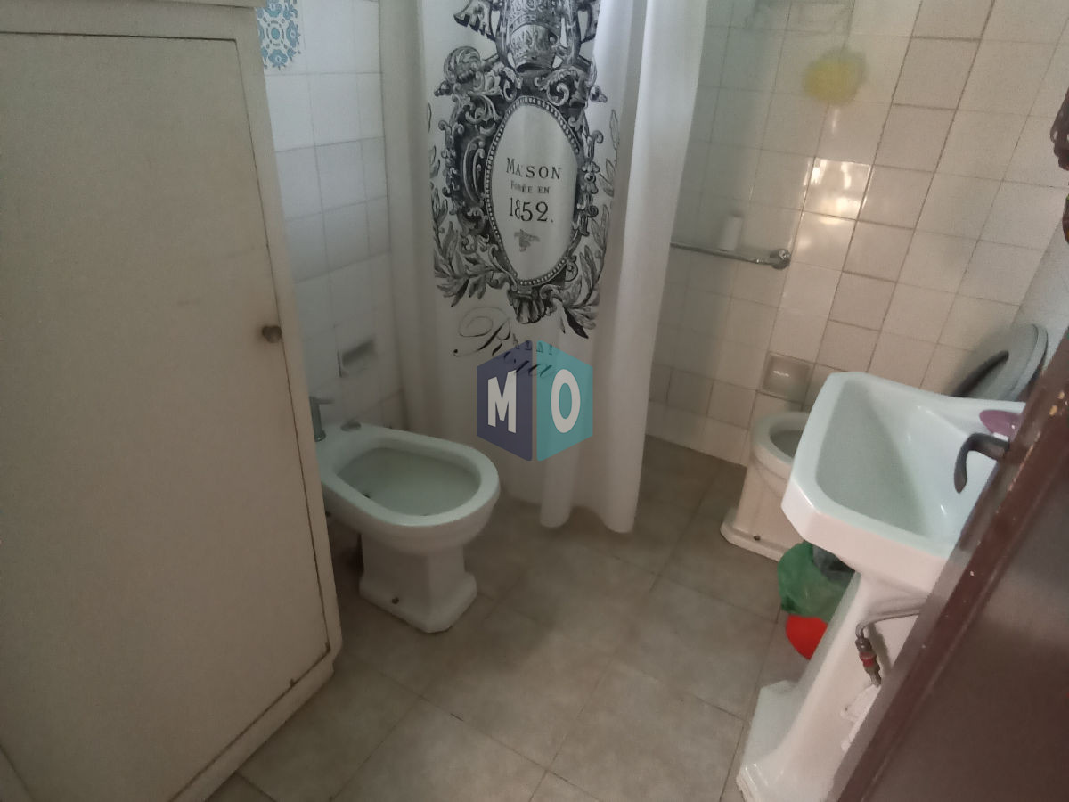 Casa ID.1029 - SE VENDE CASA AMPLIA 3 DORMITORIOS CENTRO MALDONADO