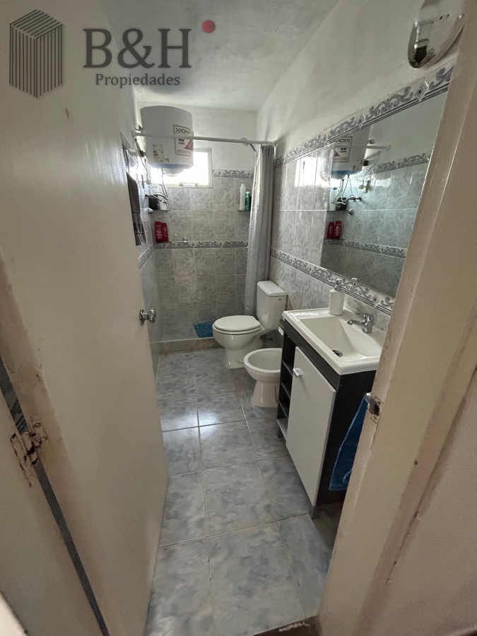 Apartamento ID.5249 - SE VENDE APARTAMENTO 3 DORM PRIMER PISO EN COMPLEJO B25 CENTRO