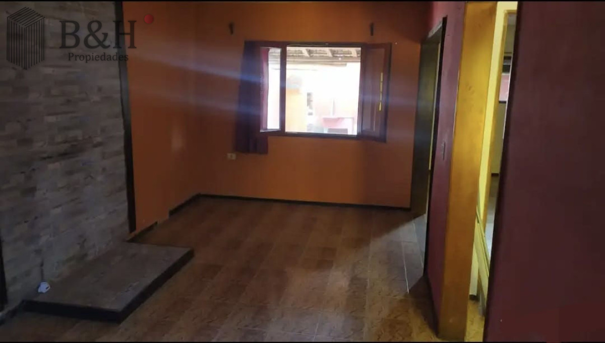 Apartamento ID.5250 - SE VENDE VIVIENDA  DUPLEX 3 DORMITORIOS EN SAN CARLOS 