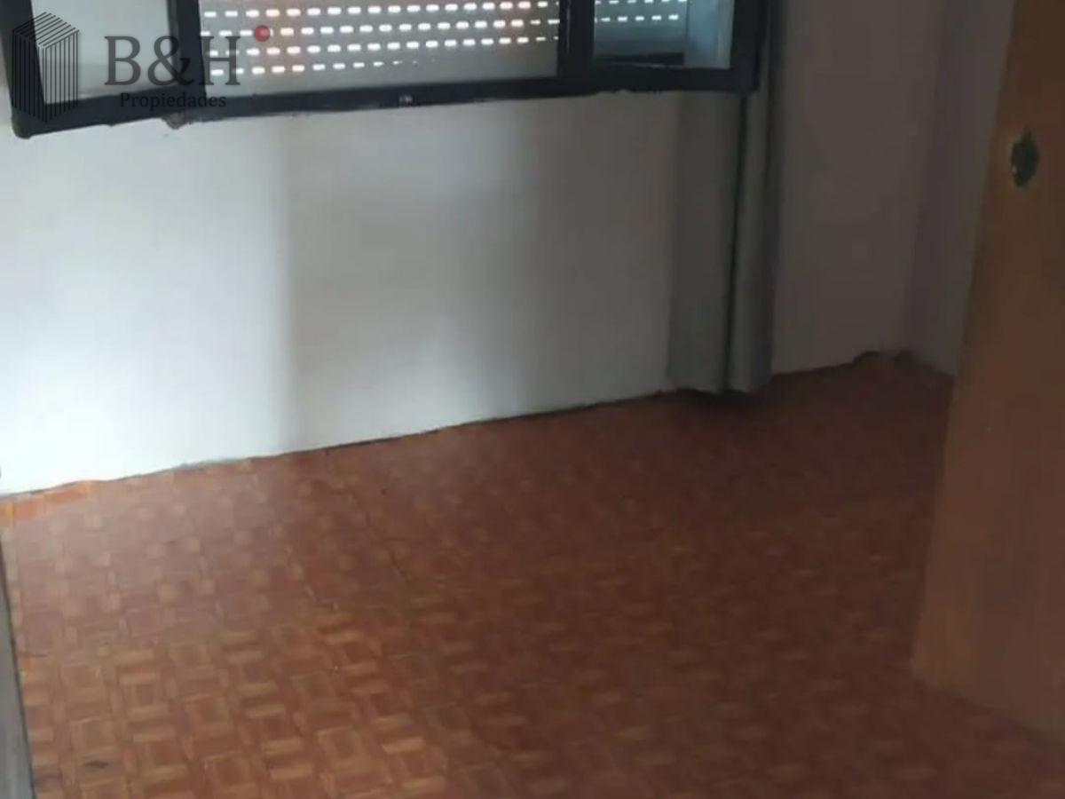 Apartamento ID.5250 - SE VENDE VIVIENDA  DUPLEX 3 DORMITORIOS EN SAN CARLOS 