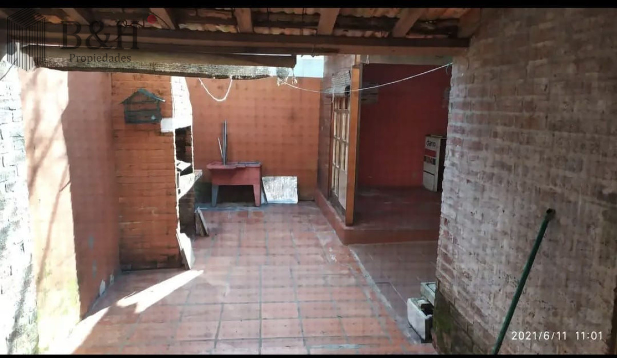 Apartamento ID.5250 - SE VENDE VIVIENDA  DUPLEX 3 DORMITORIOS EN SAN CARLOS 