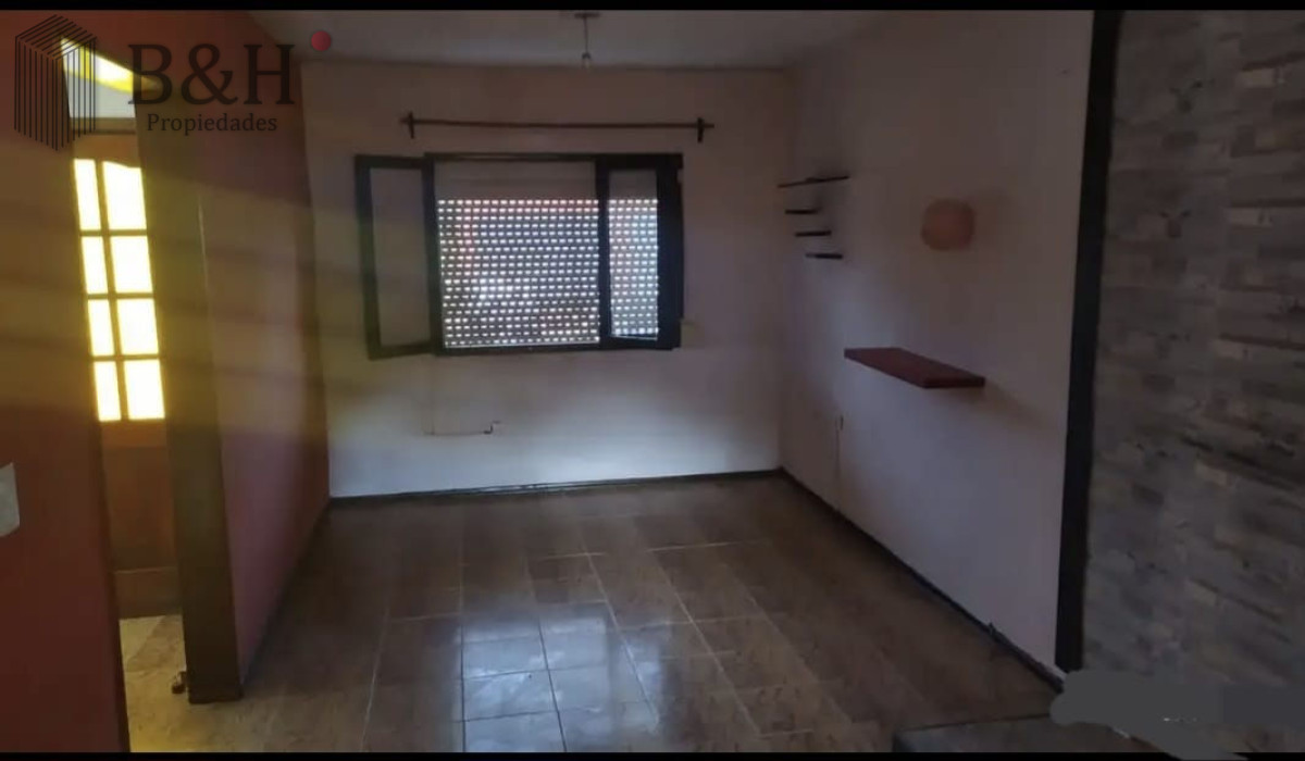 Apartamento ID.5250 - SE VENDE VIVIENDA  DUPLEX 3 DORMITORIOS EN SAN CARLOS 