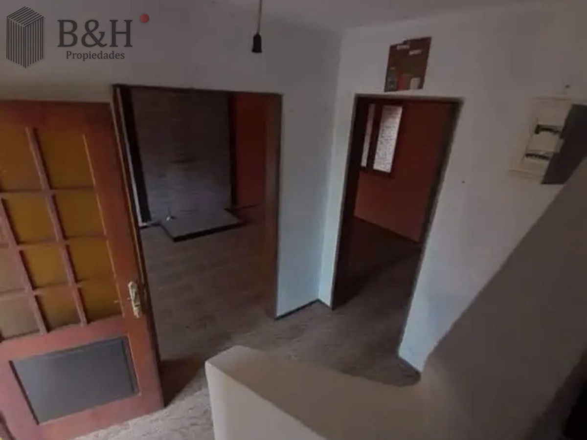 Apartamento ID.5250 - SE VENDE VIVIENDA  DUPLEX 3 DORMITORIOS EN SAN CARLOS 