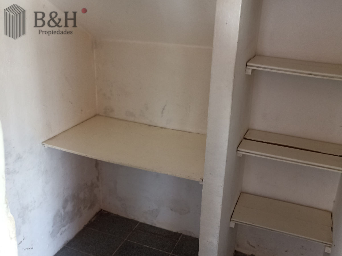 Apartamento ID.5251 - SE VENDE LOCAL COMERCIAL Y APTO CENTRO DE MALDONADO