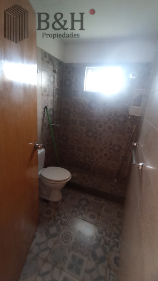 Casa ID.7148 - SE VENDE CASA CON APARTAMENTO EN BARRIO MONTE HERMOSO