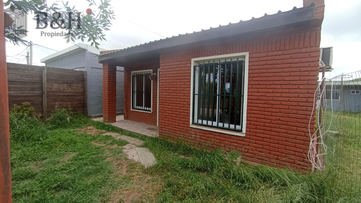 Casa ID.7148 - SE VENDE CASA CON APARTAMENTO EN BARRIO MONTE HERMOSO