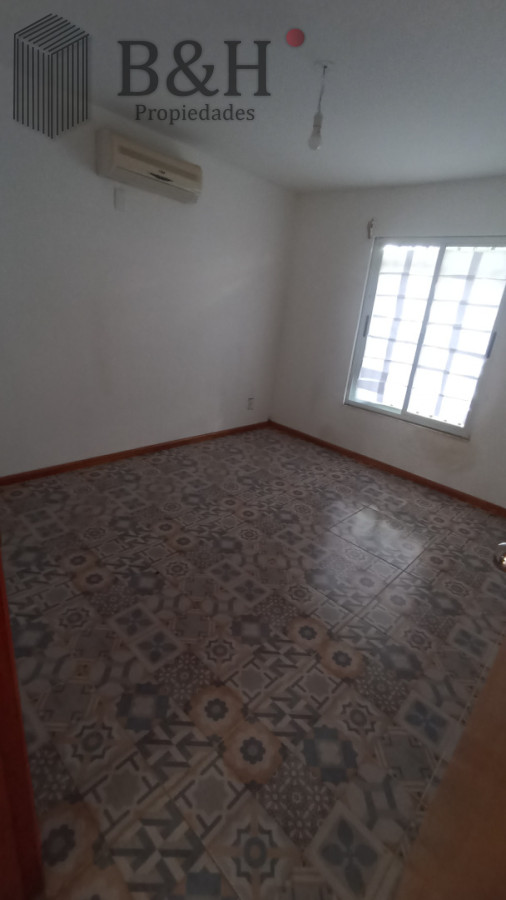 Casa ID.7148 - SE VENDE CASA CON APARTAMENTO EN BARRIO MONTE HERMOSO