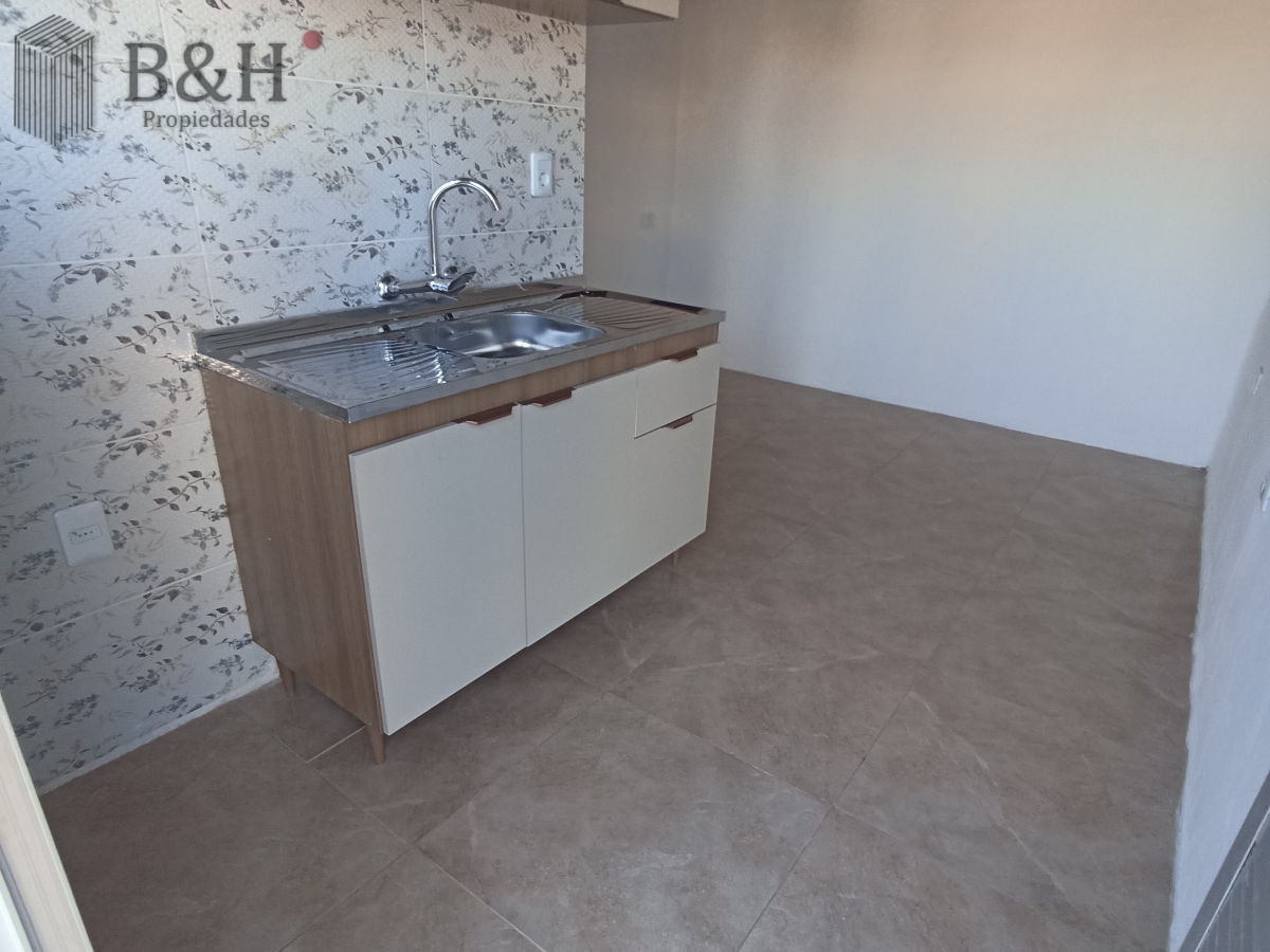 Casa ID.5313 - SE VENDE TRES PROPIEDADES EN UN MISMO PADRON CENTRO MALDONADO