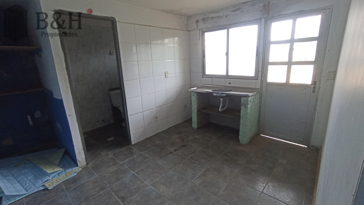 Casa ID.7148 - SE VENDE CASA CON APARTAMENTO EN BARRIO MONTE HERMOSO