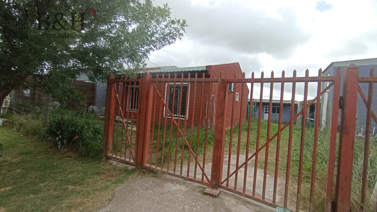 Casa ID.7148 - SE VENDE CASA CON APARTAMENTO EN BARRIO MONTE HERMOSO