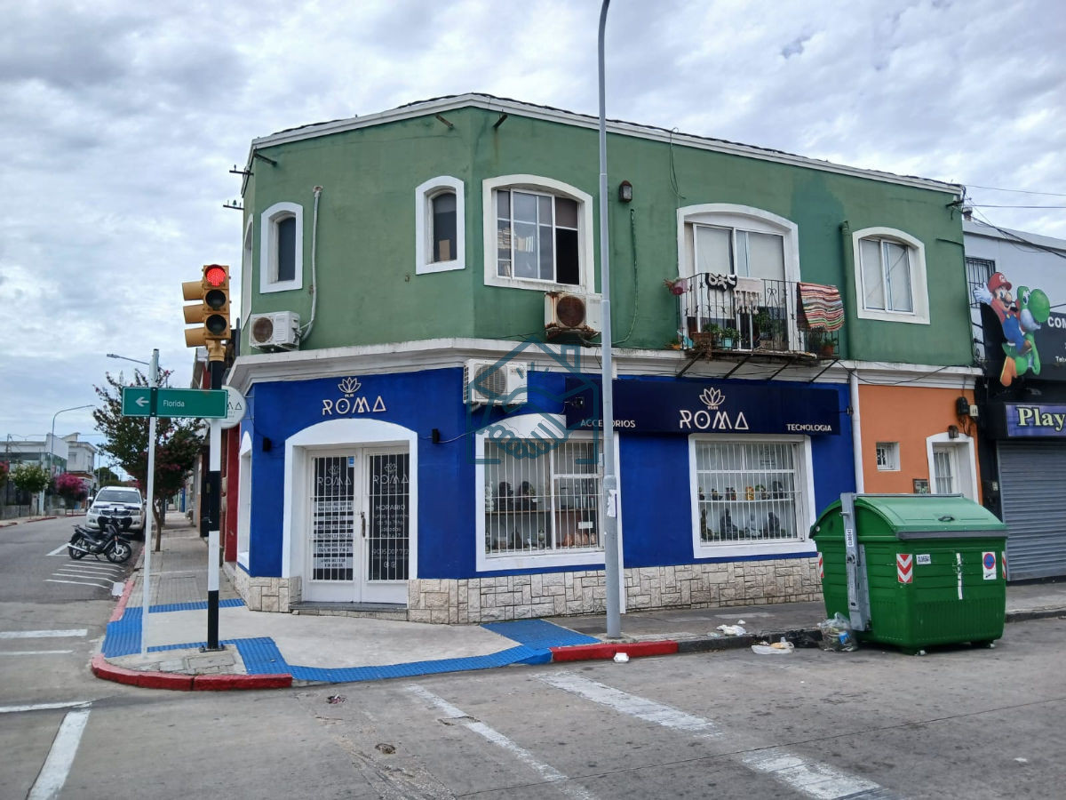 Apartamento ID.1551/SE-VENDE-LOCAL-COMERCIAL-Y-APTO-CENTRO-DE-MALDONADO - SE VENDE LOCAL COMERCIAL Y APTO CENTRO DE MALDONADO