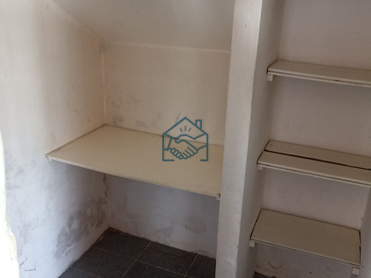 Apartamento ID.1551/SE-VENDE-LOCAL-COMERCIAL-Y-APTO-CENTRO-DE-MALDONADO - SE VENDE LOCAL COMERCIAL Y APTO CENTRO DE MALDONADO