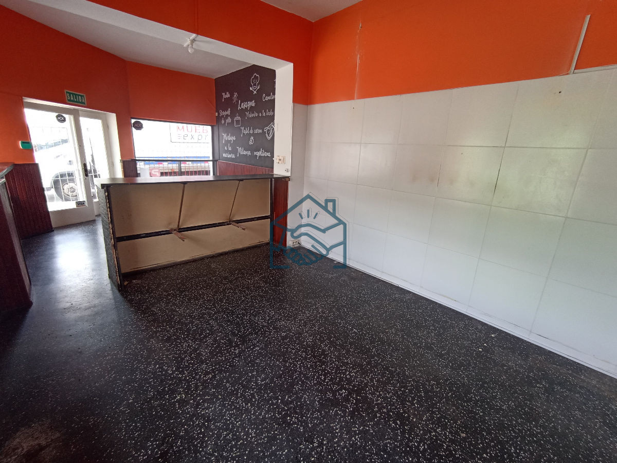 Apartamento ID.1551/SE-VENDE-LOCAL-COMERCIAL-Y-APTO-CENTRO-DE-MALDONADO - SE VENDE LOCAL COMERCIAL Y APTO CENTRO DE MALDONADO