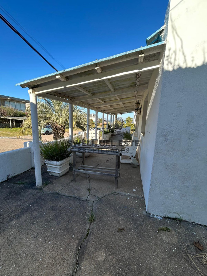 Casa ID.107 - SE VENDE CASA CON 2 DORMITORIOS EN MANANTIALES 