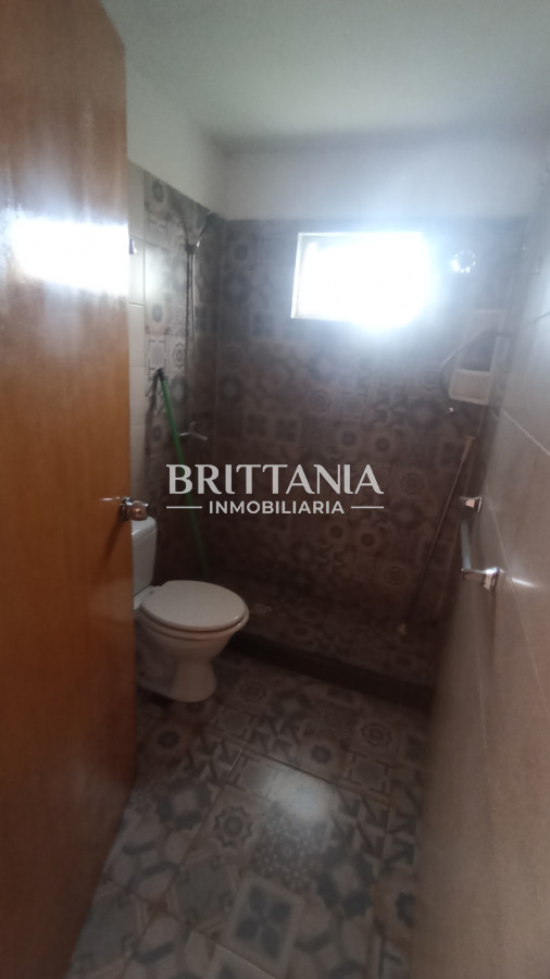 Casa ID.15 - SE VENDE CASA CON APARTAMENTO EN BARRIO MONTE HERMOSO