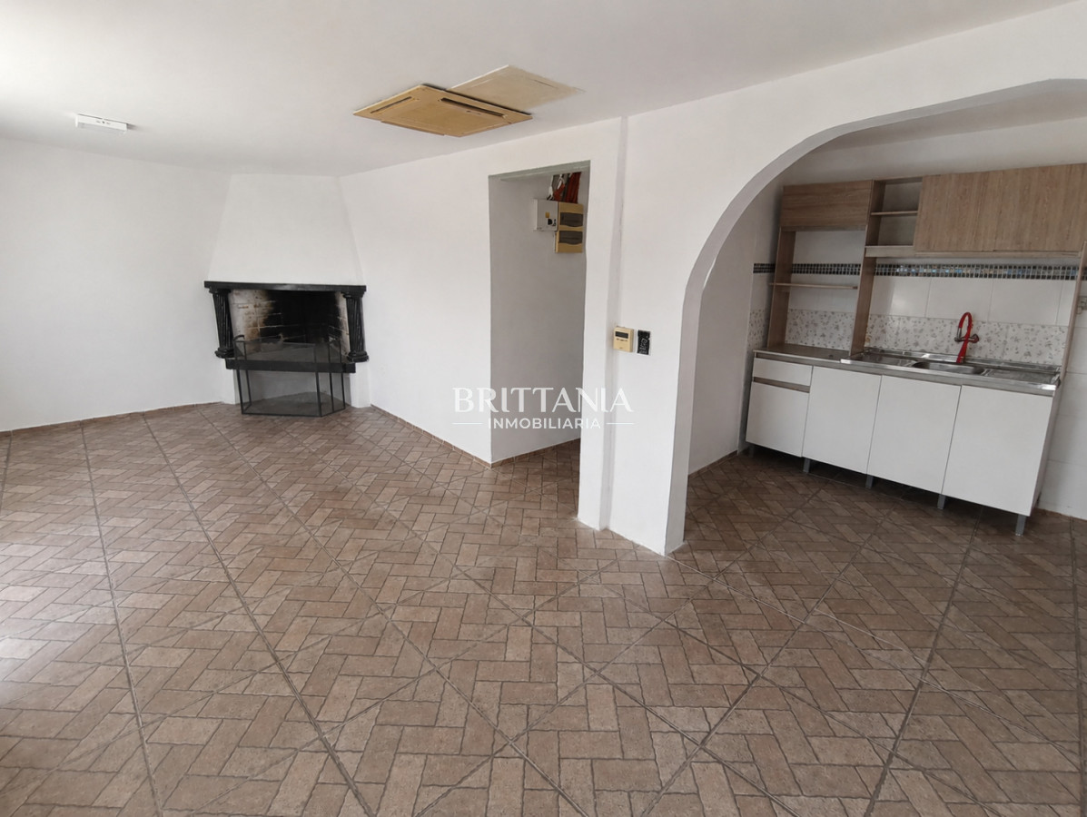 Casa ID.14 - SE VENDE CASA EN BARRIO ALTOS DE MALDONADO