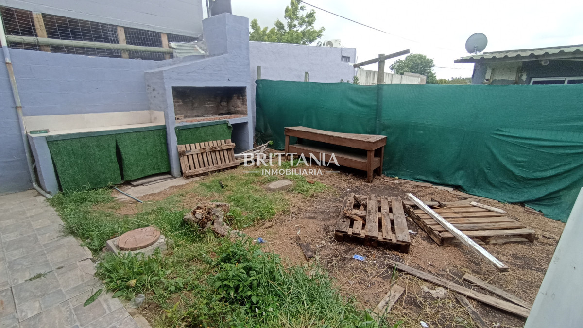 Casa ID.15 - SE VENDE CASA CON APARTAMENTO EN BARRIO MONTE HERMOSO
