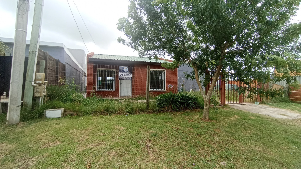SE VENDE CASA CON APARTAMENTO EN BARRIO MONTE HERMOSO