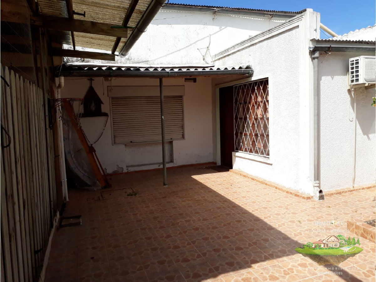 Casa ID.1449 - SE VENDE OPORTUNIDAD APTOS Y LOCALES 25 DE MAYO CENTRO MALDONADO