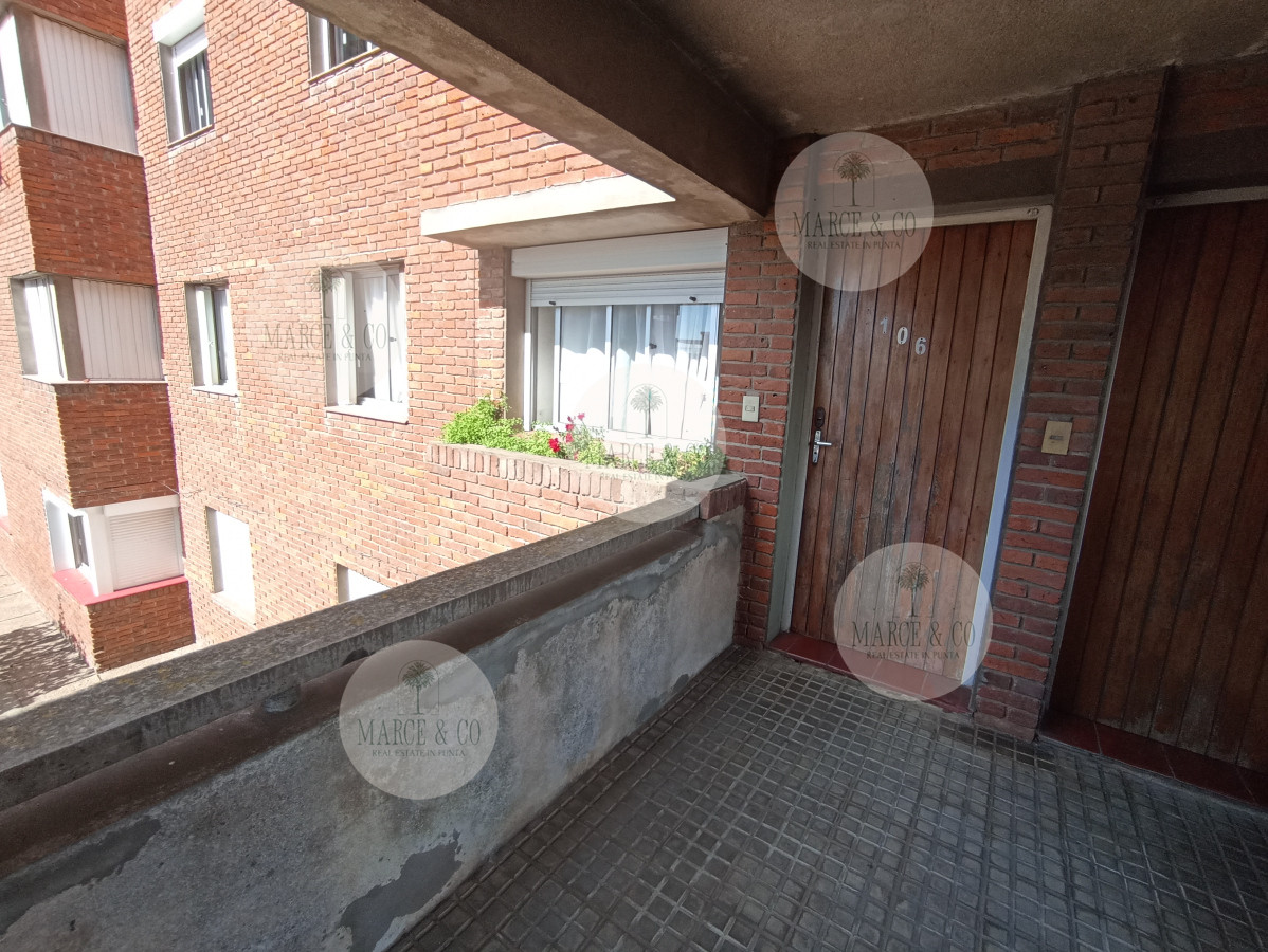 Apartamento ID.2159 - SE VENDE APARTAMENTO 3 DORM PRIMER PISO EN COMPLEJO B25 CENTRO