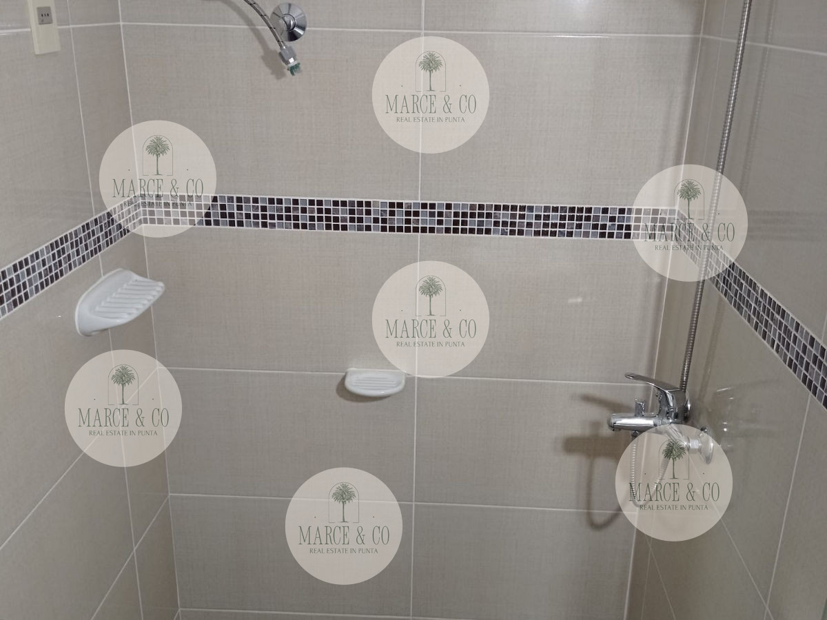 Apartamento ID.2160 - SE VENDE MONOAMBIENTE CENTRO MALDONADO EXCELENTE UBICACION