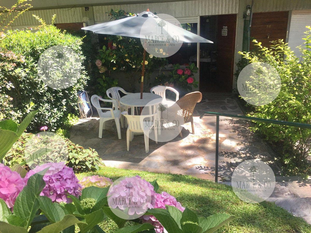 Apartamento ID.2242 - SE VENDE  APARTAMENTO TIPO CASA 2 DORMITORIOS EN ARCOBALENO