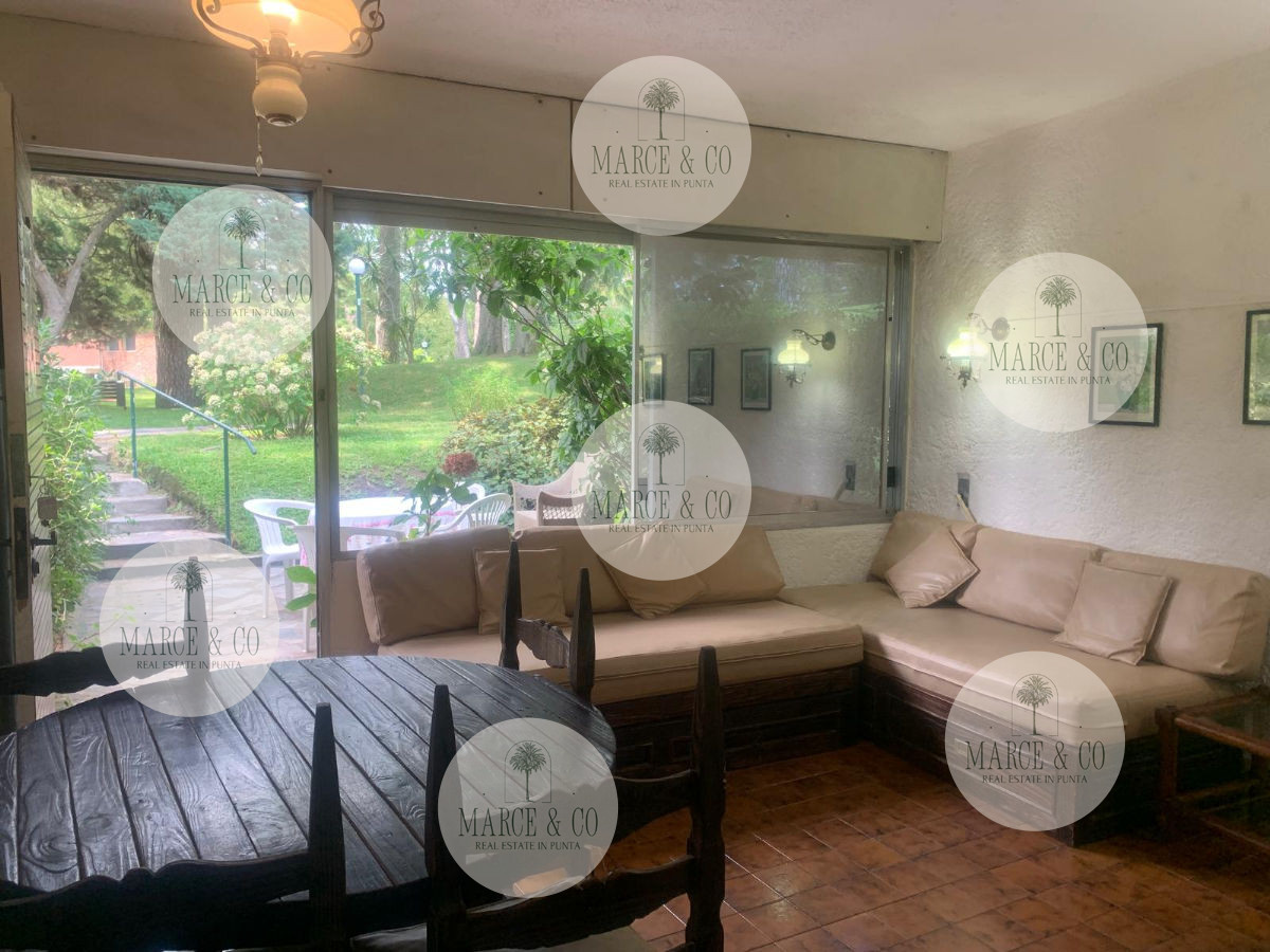 Apartamento ID.2242 - SE VENDE  APARTAMENTO TIPO CASA 2 DORMITORIOS EN ARCOBALENO