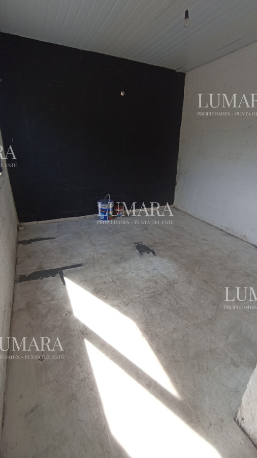 Terreno ID.3271 - SE VENDE TERRENO CON MEJORAS 