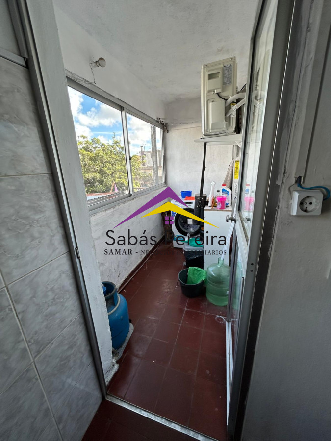 Apartamento ID.41625 - SE VENDE APARTAMENTO 3 DORM PRIMER PISO EN COMPLEJO B25 CENTRO