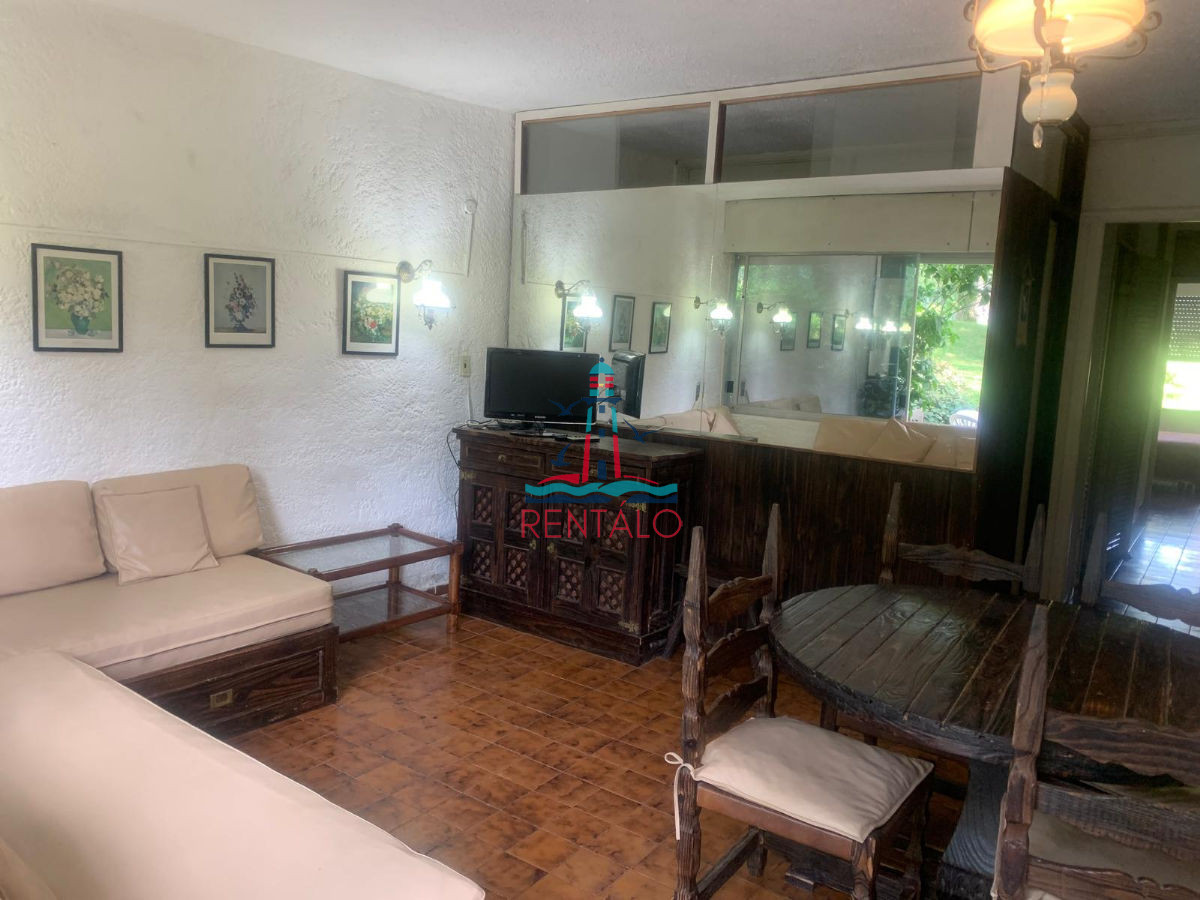 Apartamento ID.356 - SE VENDE  APARTAMENTO TIPO CASA 2 DORMITORIOS EN ARCOBALENO
