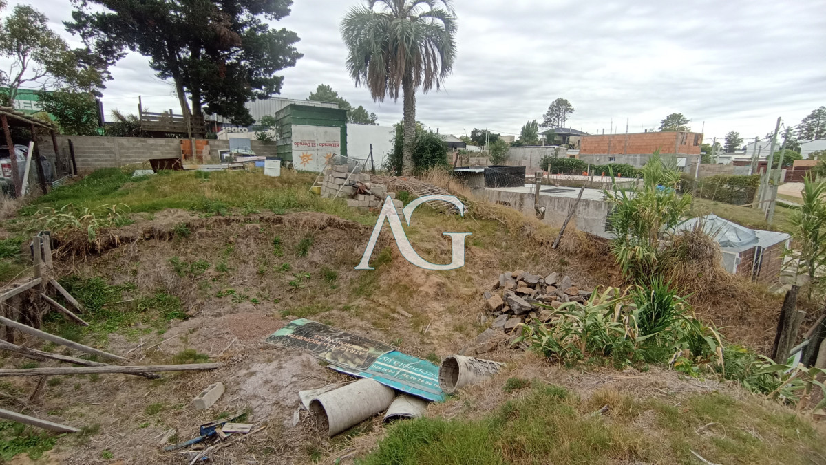 Terreno ID.452 - SE VENDE TERRENO 323 M2 EN BARRIO 4H