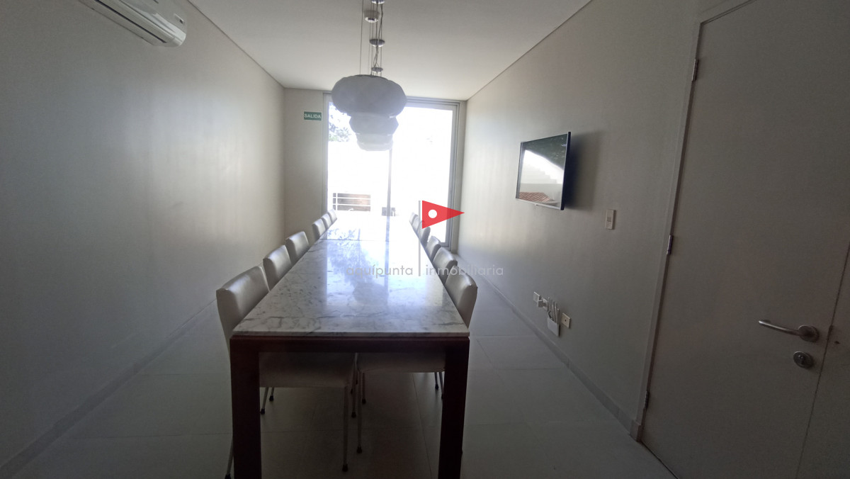 Apartamento ID.113 - SE VENDE APARTAMENTO 2 DORM EN EDIFICIO SUMMER TOWER 