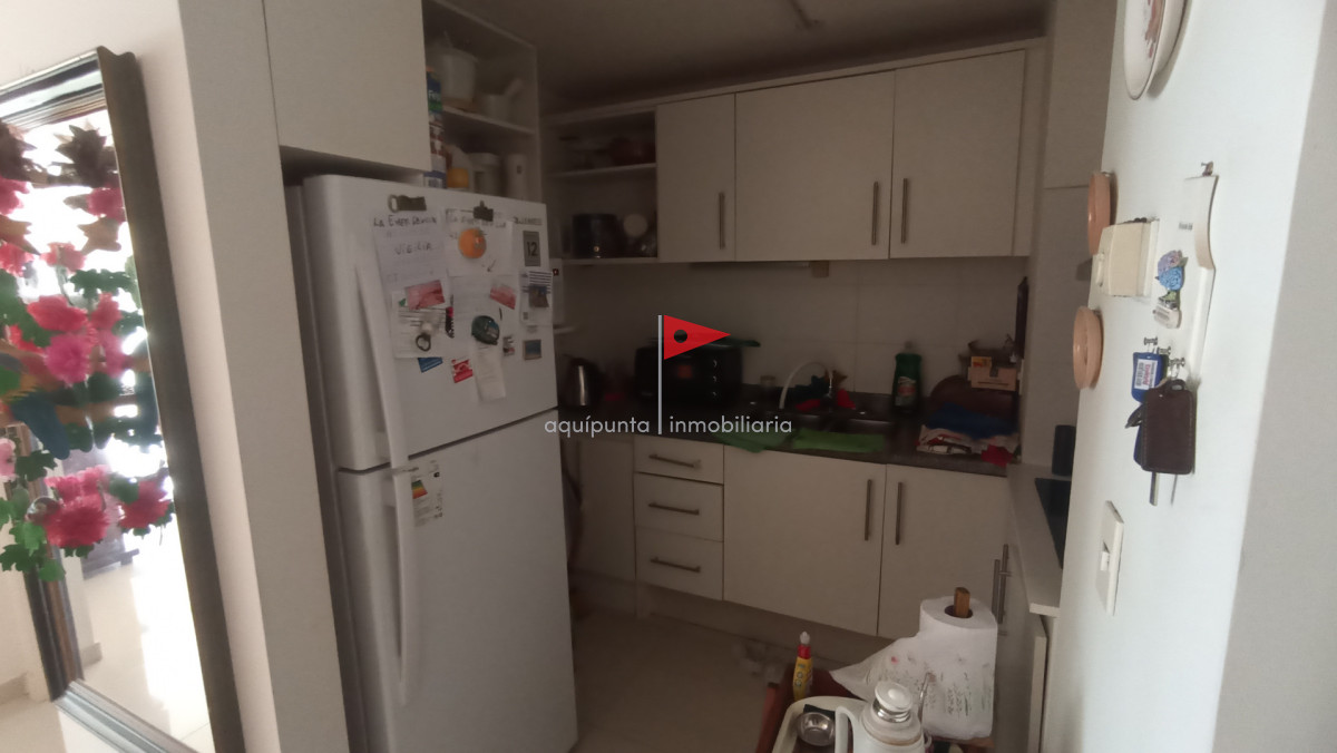 Apartamento ID.113 - SE VENDE APARTAMENTO 2 DORM EN EDIFICIO SUMMER TOWER 